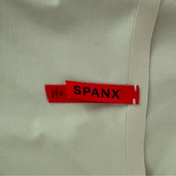 Spanx Nude “ Thinstinks” Shape wear Tank Top. Size 3X - Picture 7 of 10